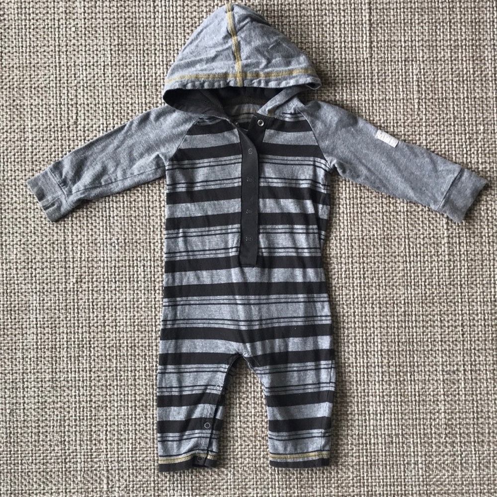 Burt’s Bees Organic Jumpsuit (size 6-9m)